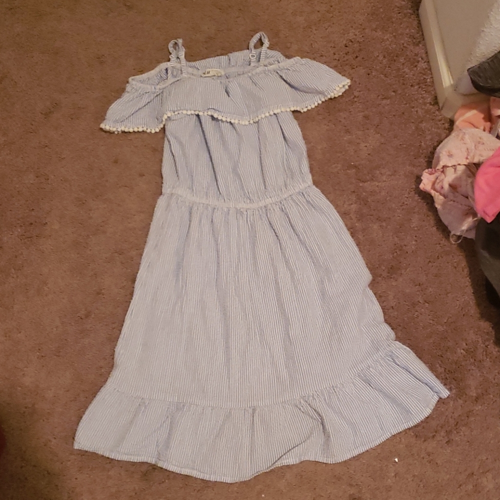 Dress - Picture 2 of 2